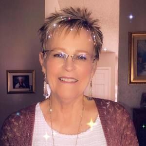 Meet your Posher, Sandy